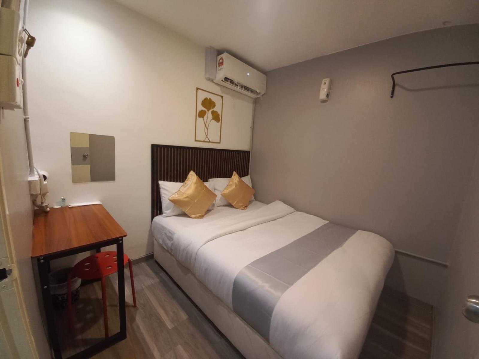 Ss Grey House Hotel