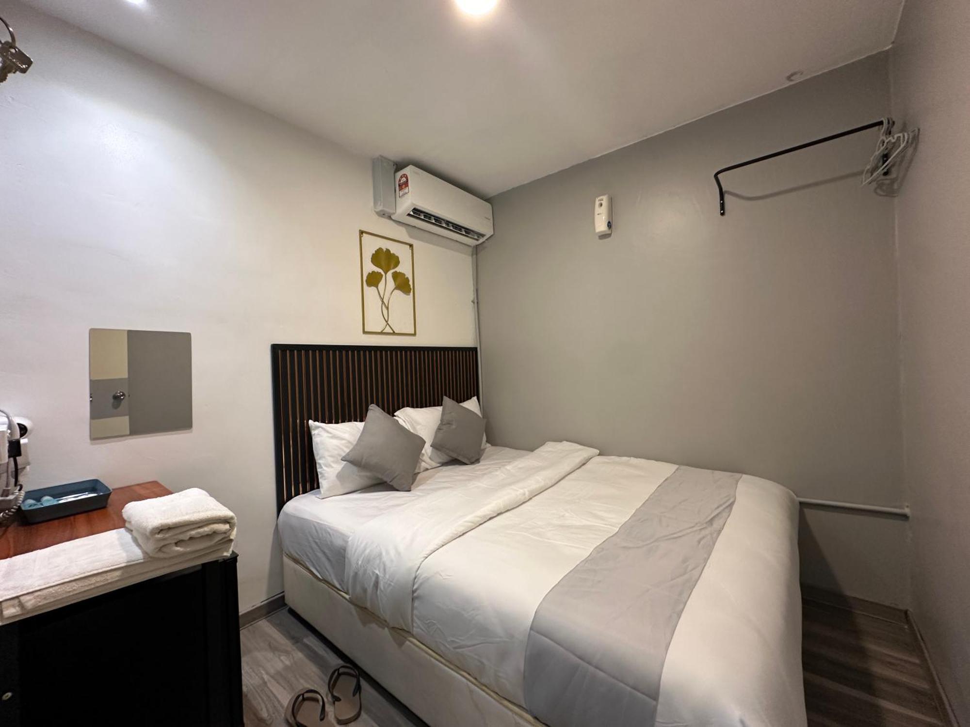 Ss Grey House Hotel *